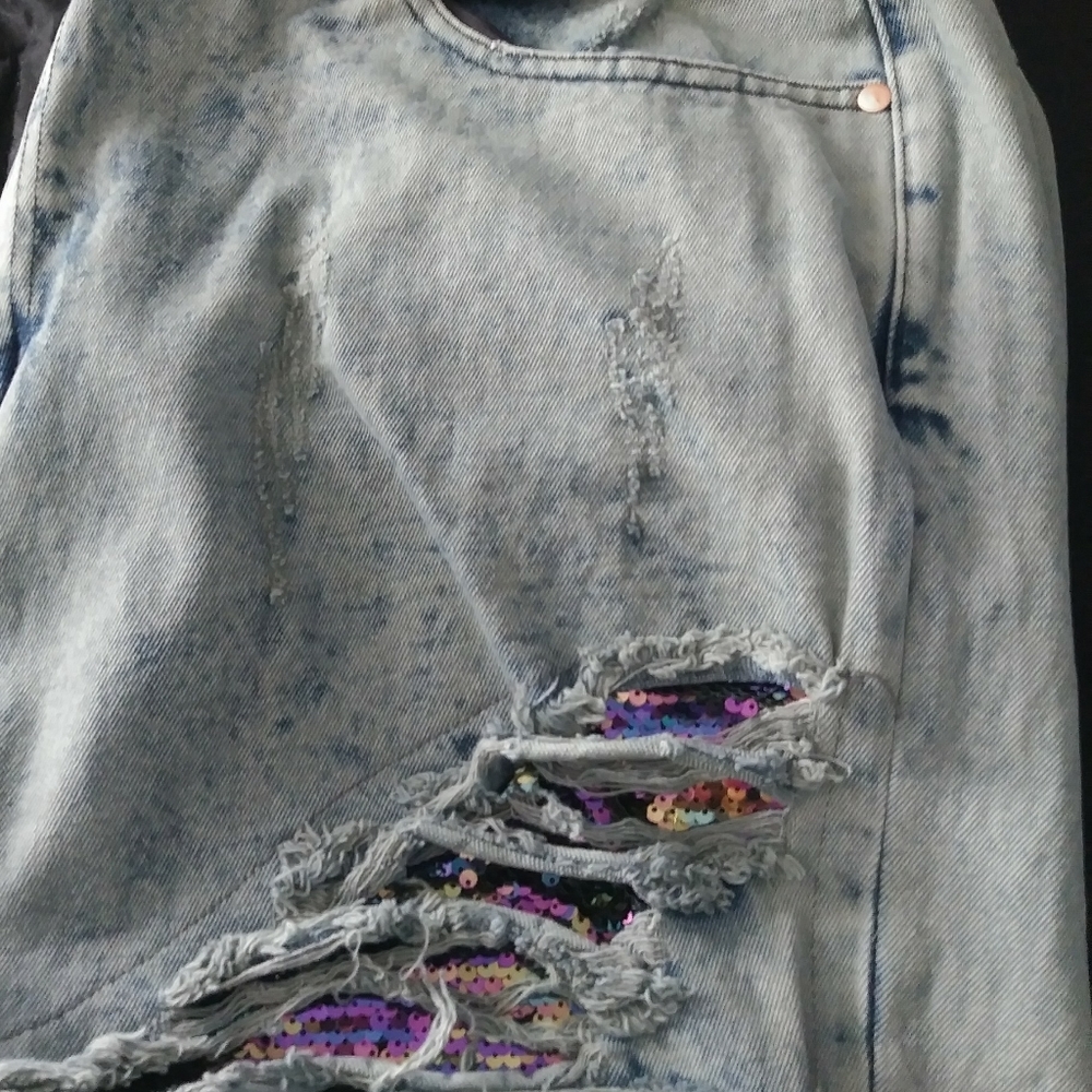 Jeans - Picture 2 of 10